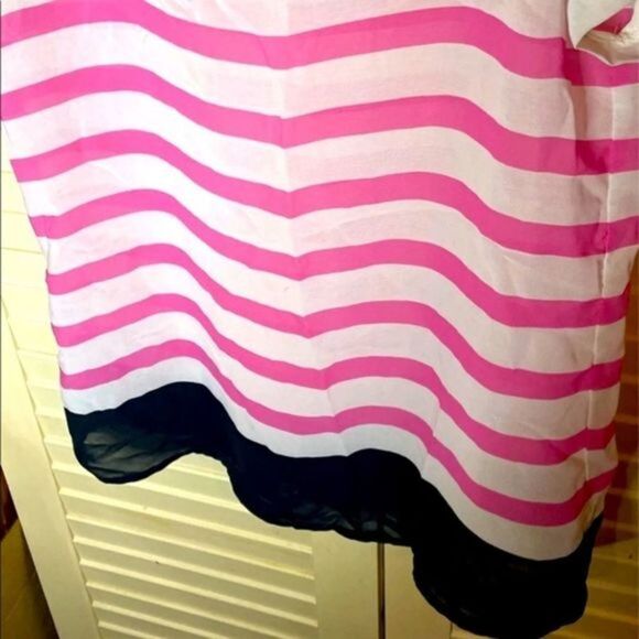 Banana Republic Sheer Top - Picture 3 of 5